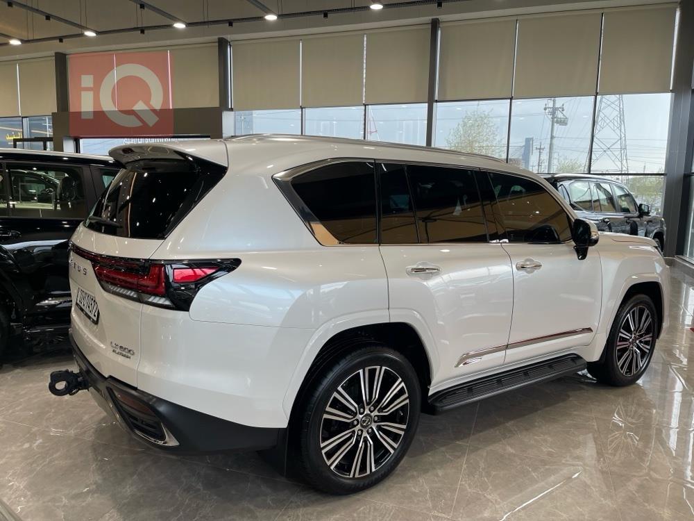 Lexus LX